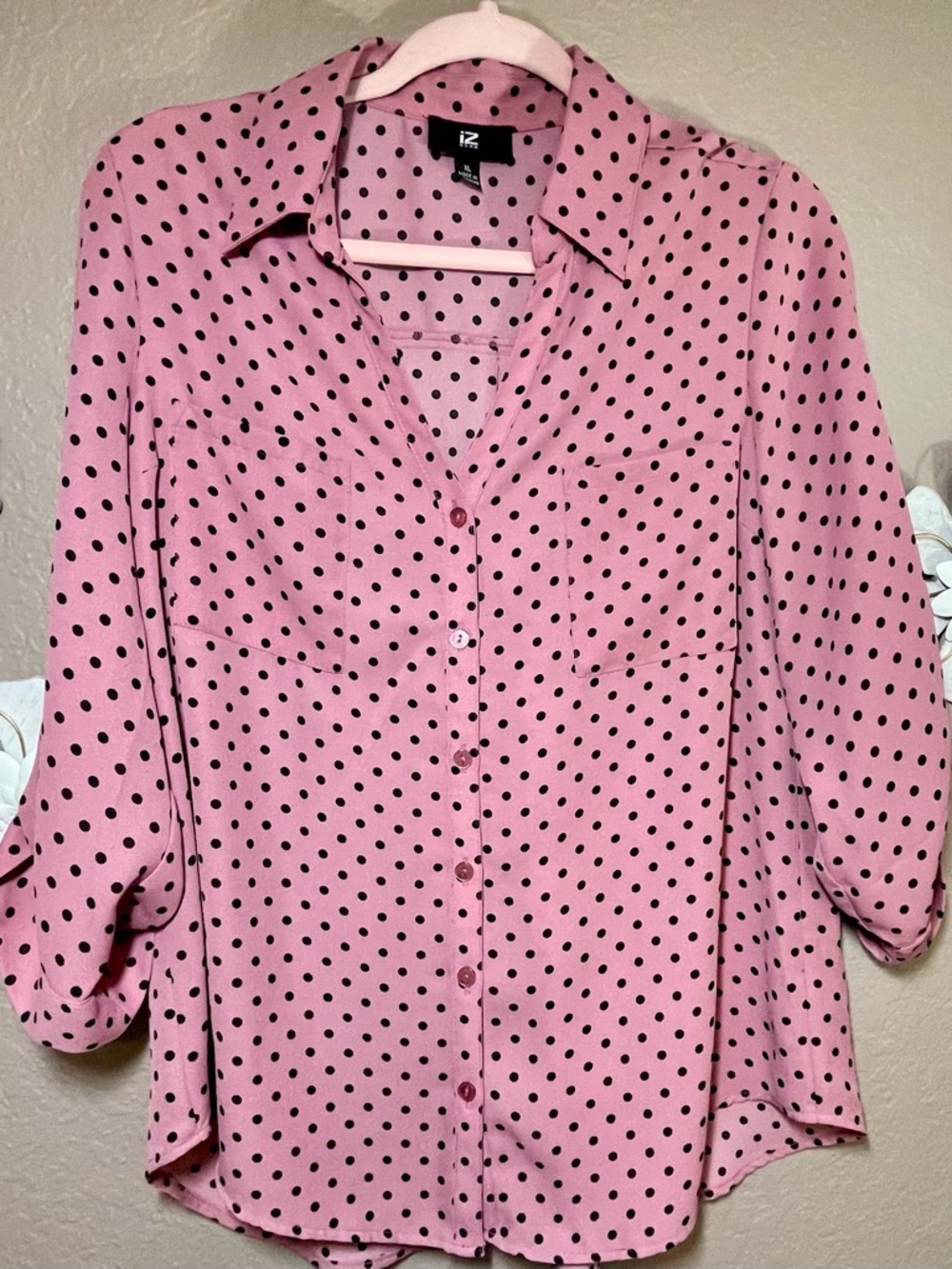 Women’s iZ Byer Blouse Mauve Black Polka Dot Roll Tab Button - Size XL